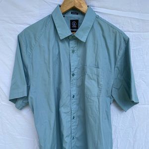 Volcom button down